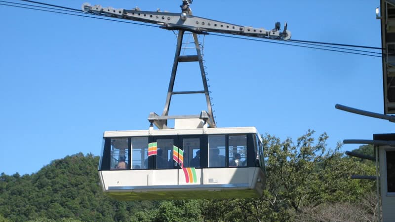 Mt. Shosha Seilbahn-Gondel auf dem Weg zum Engyo-ji-Tempel