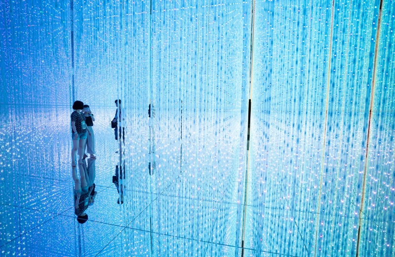 Kunstinstallationen mit Personen