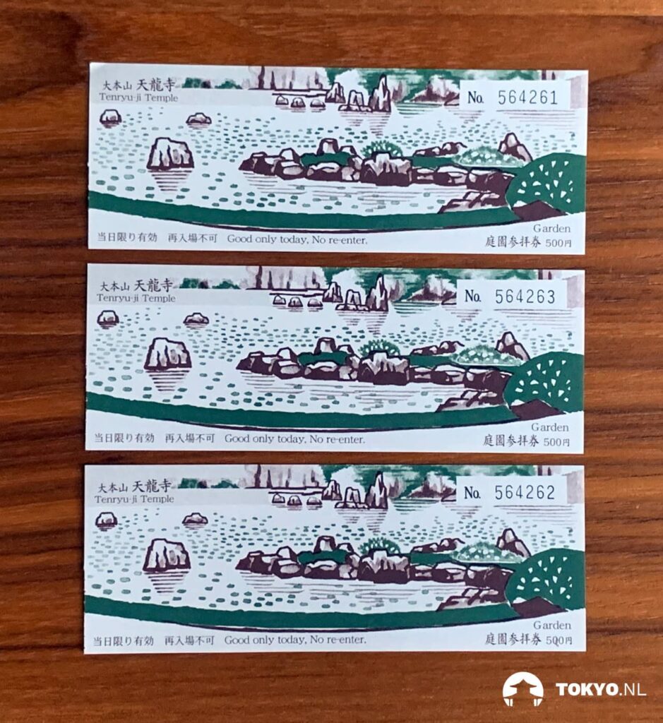 Drei Tenryu-ji Tempel Eintrittskarten aus Kyoto mit traditioneller japanischer Gartenillustration und 500-Yen-Preis für Touristen
