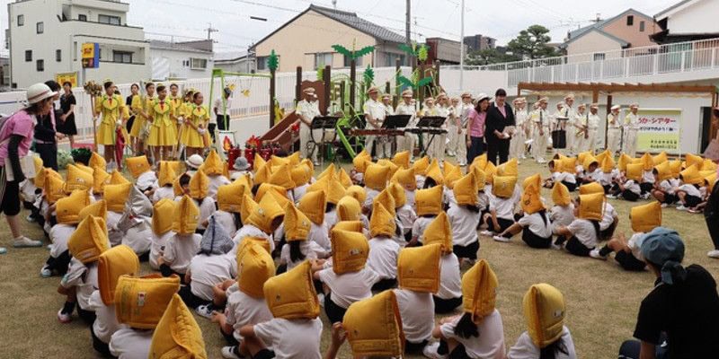 Katastrophentraining für japanische Schulkinder