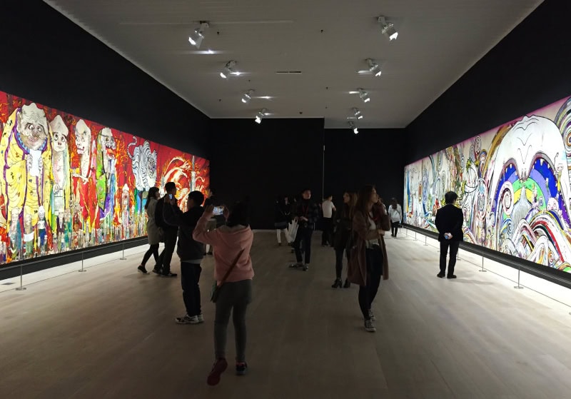 Besucherbereich oder Ausstellung im Mori Art Museum Tokio